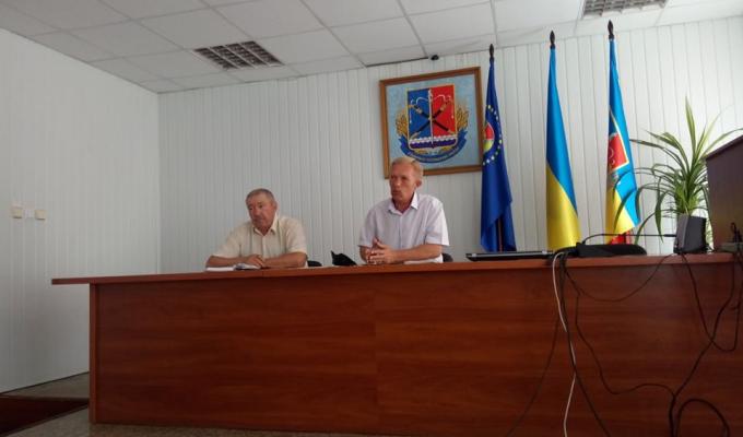 Під головуванням голови Станично-Луганської райдержадміністрації Юрія Золкіна відбулось розширене засідання “круглого столу”