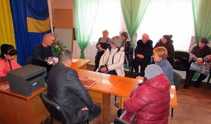 27 лютого 2018 року у приміщенні Валуйської сільської ради відбувся виїзний прийом громадян головою Станично-Луганської райдержадміністрації Юрієм Золкіним