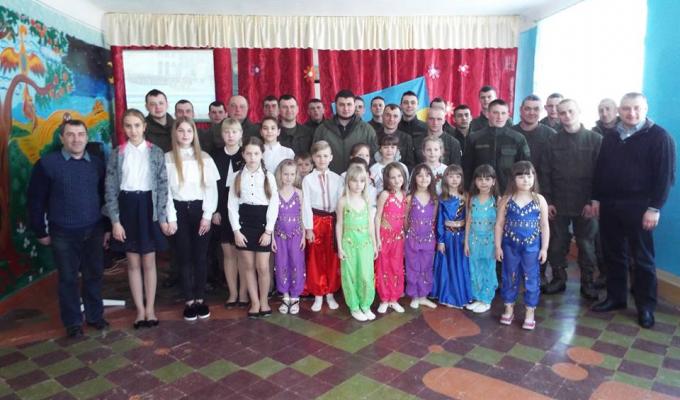 В приміщенні Широківської ЗОШ відбувся святковий концерт з нагоди Дня Національної гвардії України