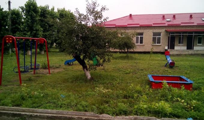 Новий дитячий майданчик