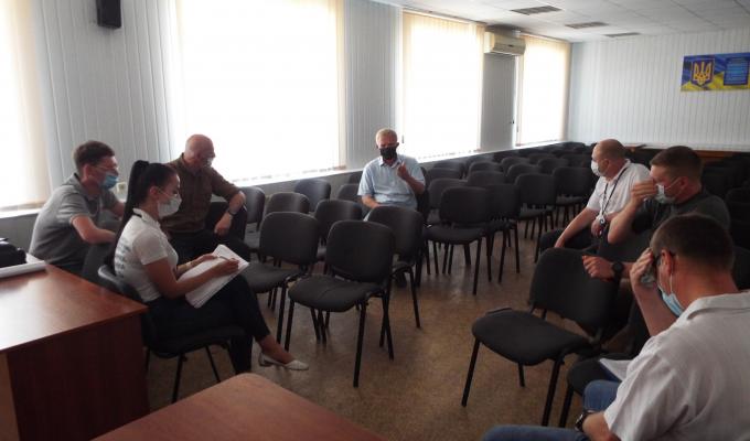 Голова Станично-Луганської райдержадміністрації Юрій Золкін зустрівся з представниками Данської ради у справах біженців.