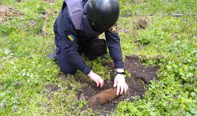 Піротехніками на Луганщині виявлено та знищено 33 вибухонебезпечних предмети 