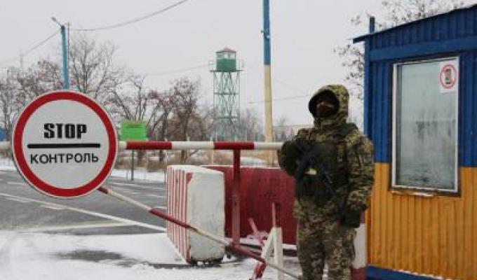 Під час великодніх свят контрольний пункт в’їзду-виїзду на Луганщині працюватиме у штатному режимі 