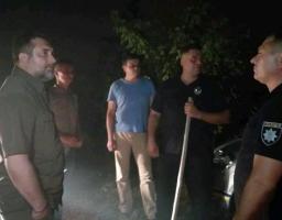 Сергій Гайдай: вчора було зафіксовано 32 осередки загоряння. Підрозділи, задіяні на гасінні пожеж, зробили усе, щоб не дати вогню охопити житлові будинки. Постраждалих серед населення немає. З опіками госпіталізовано двох військовослужбовців ЗСУ