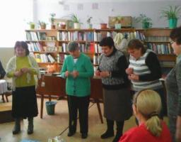 Сьогодні, для підопічних відділення денного перебування Станично-Луганського територіального центру у читальному залі Станично-Луганської ЦРБ провели засідання клубів «Надія» та «Ветеран»