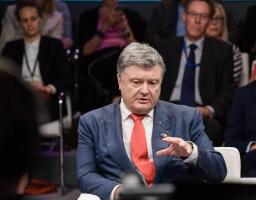 На Сході України реальна гаряча війна через російську агресію – Президент в інтерв’ю телеканалу France 24