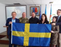 Міністр закордонних справ Королівства Швеція Пані Анн Лінде та Надзвичайний і Повноважний Посол Королівства Швеція в Україні Пан Тобіас Тиберг відвідали Станицю Луганську