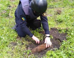 Піротехніками на Луганщині виявлено та знищено 33 вибухонебезпечних предмети 